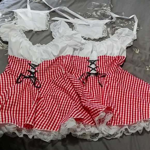 Maids costumes - Picture 1 of 6